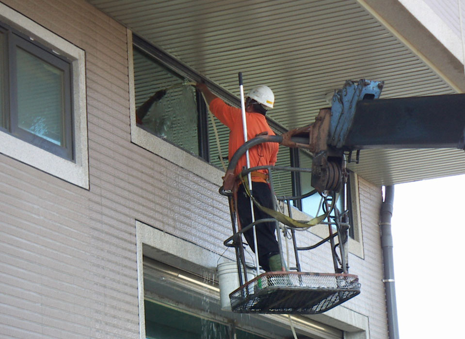 外牆、玻璃與帷幕清潔